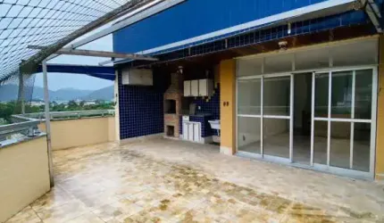 COBERTURA DUPLEX COM 3 DORMITÓRIOS E ÁREA PRIVATIVA NO PEREQUE-AÇÚ.