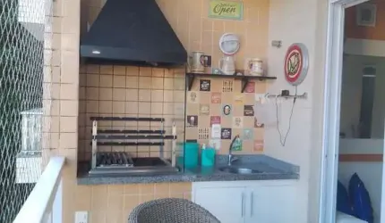 APARTAMENTO COM 2 DORMITÓRIOS NA PRAIA GRANDE.