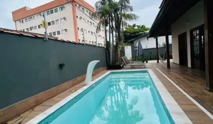 CASA TÉRREA COM 5 DORMITÓRIOS NO TENÓRIO