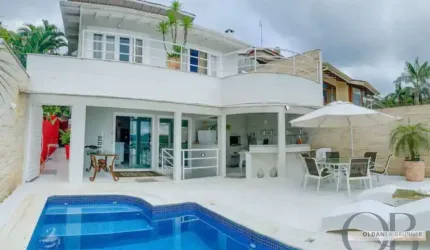 SOBRADO DE ALTO PADRÃO COM 6 DORMITÓRIOS DENTRO DE CONDOMINIO NA PRAIA DA COCANHA