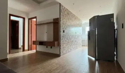 APARTAMENTO SEMI NOVO COM 2 DORMITÓRIOS NO PEREQUE-AÇÚ