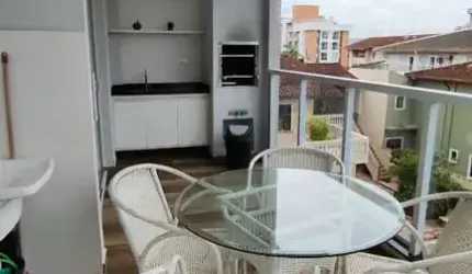 APARTAMENTO MOBILIADO COM 2 DORMITÓRIOS NO CENTRO.
