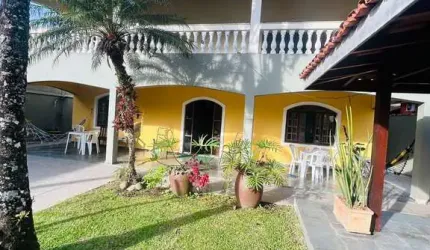 SOBRADO COM 4 DORMITÓRIOS NO JARDIM SAMAMBAIA.