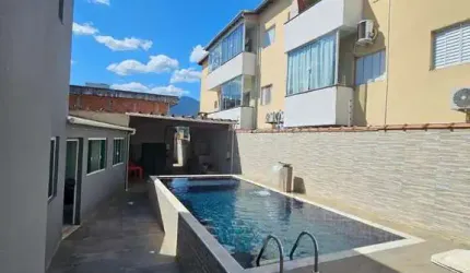 SOBRADO COM 4 DORMITÓRIOS NA MARANDUBA.