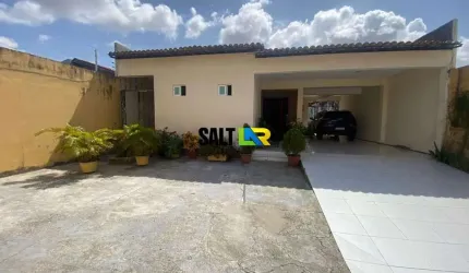 Casa com 4 dormitórios à venda, 203 m² por R$ 750.000 - Montese - Fortaleza/CE