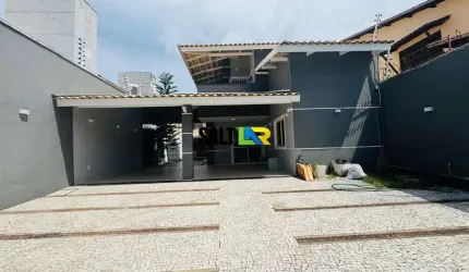 Casa com 4 dormitórios à venda, 236 m² por R$ 1.300.000,00 - Edson Queiroz - For