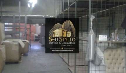 2 Casas 1 Escritório e 1 Galpão no térreo - Próximo ao Metrô Saúde.