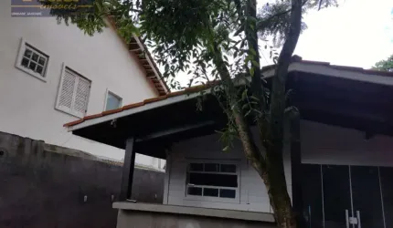 Terreno com Casa Velha em Granja Viana  -  Cotia