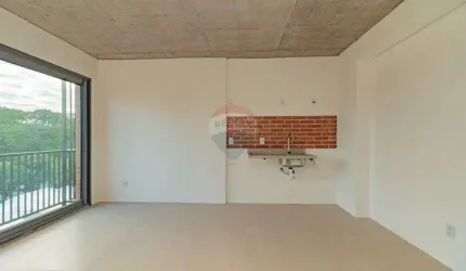 1 DORMITÓRIO EM FRENTE À REDENÇÃO
