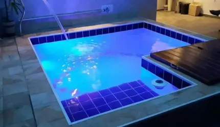 Casa em Condomínio para Venda em Sorocaba, Wanel Ville, 3 dormitórios, 2 banheiros, 2 vagas
