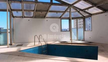 Cobertura Triplex a venda, 642 metros, 4 dormitórios, 2 suítes com 6 vagas.