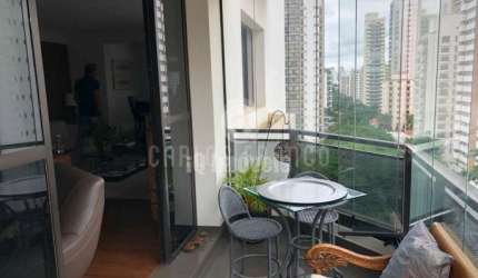 Vendo0 apartamento ,212m, fora de rota, 4 dormitórios, suíte, 4 vagas, piscina.