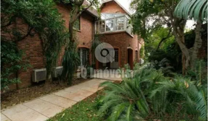 Casa para venda Jardim Europa 4 suítes reformada estilo Normando
