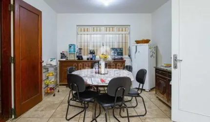 Sobrado no Campo Belo para venda 300m , 4 vagas, rua tranquila