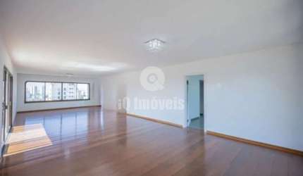 Cobertura Duplex no Alto Da Boa Vista, recem reformada todas  suítes com terraço, piscina privativa.