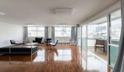 Apartamento 4 dormitórios 1 suíte 2 vagas de garagem reformado