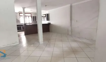 Casa de 3 quartos no bairro Industrial - Santana do Paraíso