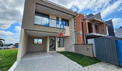 Sobrado Alto Padrão 03 Dormitórios com 1 suíte com 141m² - Costeira - São José dos Pinhais