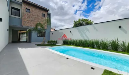 Sobrado com Piscina 03 Dormitórios e 1 suíte com 141m² - Boneca do Iguaçu - São José dos Pinhais.