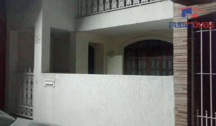 Sobrado em condomínio residencial familiar e tranquilo .