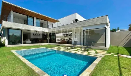 Casa de Luxo com 5 Suítes e Design Exclusivo no Jardim Acapulco