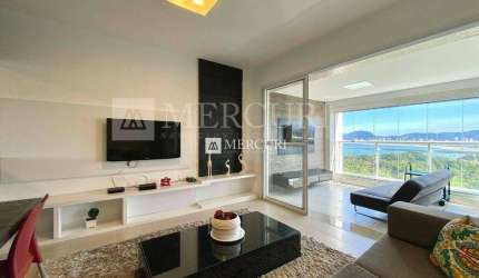 Apartamento com Vista para o Mar e Ampla Varanda na Enseada, Guarujá
