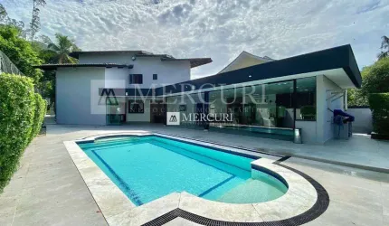 Casa no Guarujá, Enseada, Condomínio Fechado, 4 quartos.