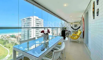Apartamento à venda no Guarujá, Enseada, com Vista Mar e varanda gourmet.