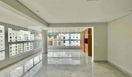 Cobertura Duplex no Guarujá, Pitangueiras, 3 suítes, Cozinha Planejada, Área Gourmet com Churrasqueira a carvão e Hidromassagem.