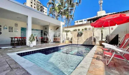 Casa Térrea no Guarujá, Enseada, com Área Gourmet, 5 Vagas de Garagem e 4 Suítes Externas para Locação