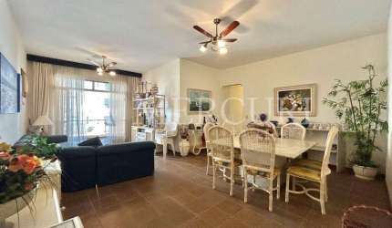 Apartamento à venda no Guarujá, Enseada, Espaçoso, Sacada e Prédio com Lazer.