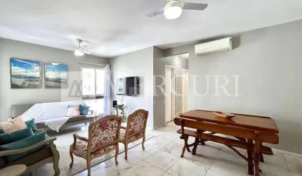 Apartamento no Guarujá, Pitangueiras, Há 100 Metros da Praia, com 2 Quartos.
