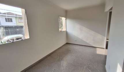 Lindo apartamento térreo reformado, a 300m do metrô!