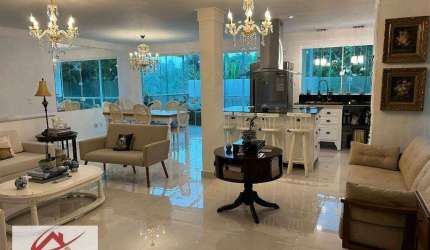 Casa Triplex de Luxo com 4 Dormitórios à Venda no Campo Belo Belo