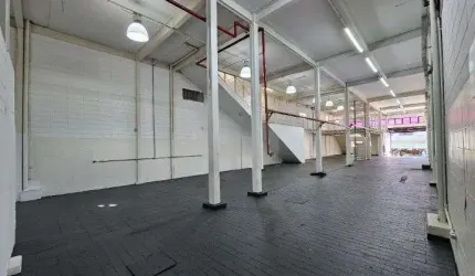 Galpão, 938 m² - venda por R$ 3.710.000 ou aluguel por R$ 19.000/mês - Santa Paula - São Caetano do Sul/SP