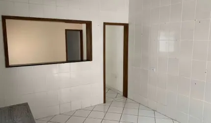 Casa com 2 dormitórios para alugar, 70 m² por R$ 1.500,00/mês - Jardim Canhema - Diadema/SP