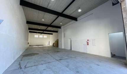 Galpão para alugar, 552 m² por R$ 21.800,00/mês - Baeta Neves - São Bernardo do Campo/SP