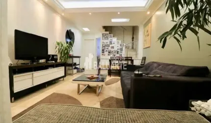 Sobrado  à venda com 107m², 3 quartos e 2 vagas