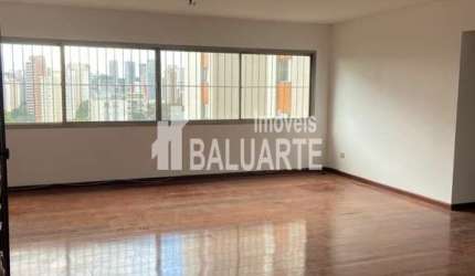 Apartamento com 4 Quartos e 2 banheiros à Venda, 154 m² por R$ 1.272.000
