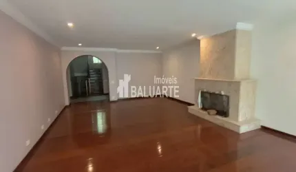 Sobrado em condomínio no bairro Chácara Flora