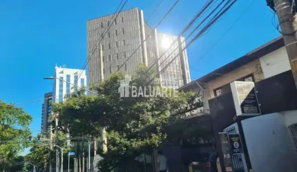 Sala comercial para venda e locação na Alexandre Dumas Mobiliada