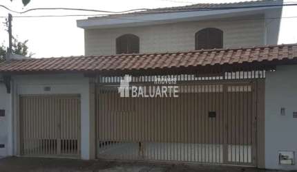 Sobrado com 4 Quartos e 3 banheiros à Venda, 235 m²