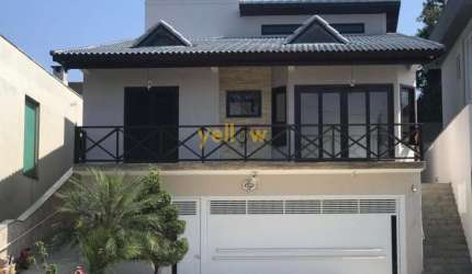 Bela casa em Condomínio Fechado em  Mogi das Cruzes