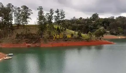 Casa em Condomínio Fechado em Porto Alpina  -  Igaratá