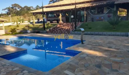 Chácara em Casqueiro - Biritiba Mirim com 220m², 3 dormitórios e 4 banheiros por R$980.000 - Venda