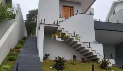 Casa de Luxo à Venda em Arujá - Condomínio Hills III