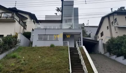 Casa de luxo em condomínio fechado com 3 suítes em Arujá - Condomínio Hills III por R$ 1.590.000
