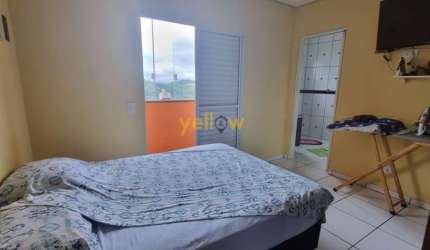Casa espaçosa em Mirante do Arujá: 3 dormitórios, 1 suíte e 60m² de área útil para venda
