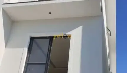 Casa de 135M² em Bairro de Arujá com 3 Suítes - Venda por R$850K
