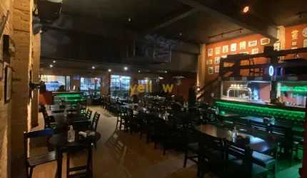Prédio Comercial em Vila Pedroso - Arujá: 400m² à Venda